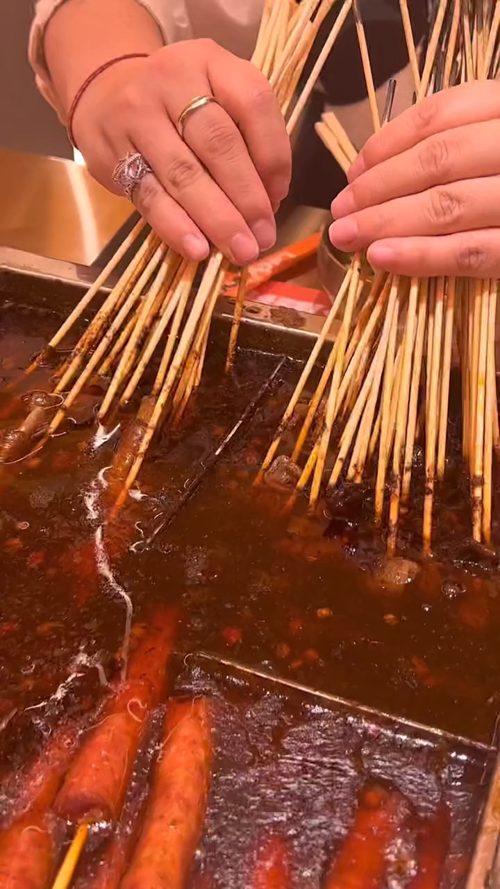 没有哪个湖南妹子会拒绝这样一顿麻辣烫吧