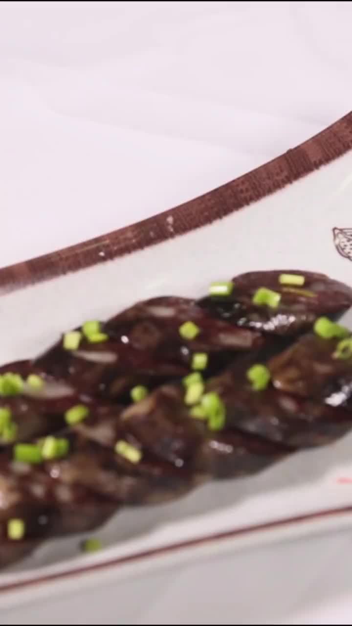 羊肉好吃,羊血要怎么吃?来看看内蒙古的羊血肠有多鲜