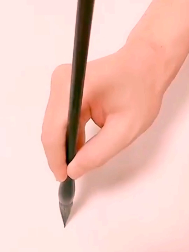 这一笔的确很牛,带鱼画法