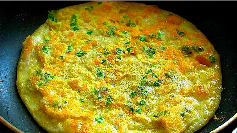 早餐别买了，教你好吃鸡蛋饼做法，又薄又柔软，吃一口停不下，香