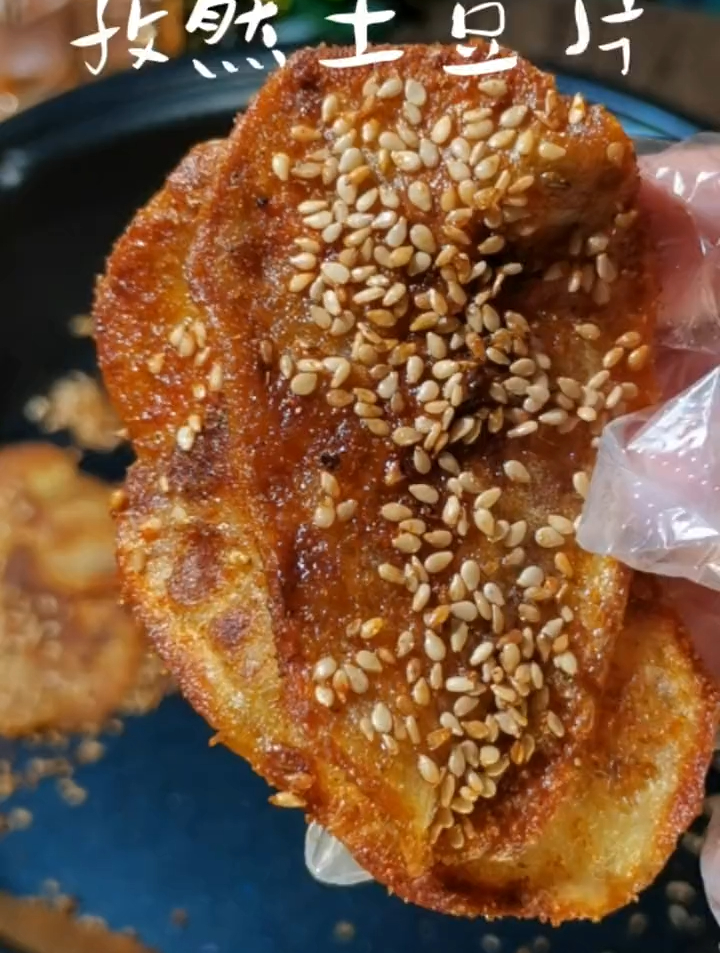 家常菜谱100道:土豆的神仙吃法,在家就能自己做的烧烤摊土豆片