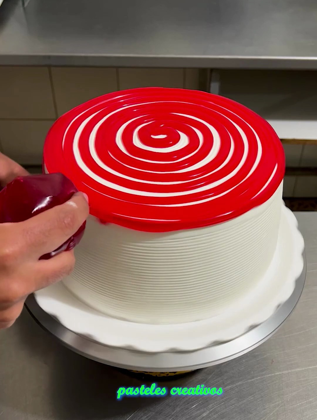 儿童蜘蛛侠蛋糕装饰教程