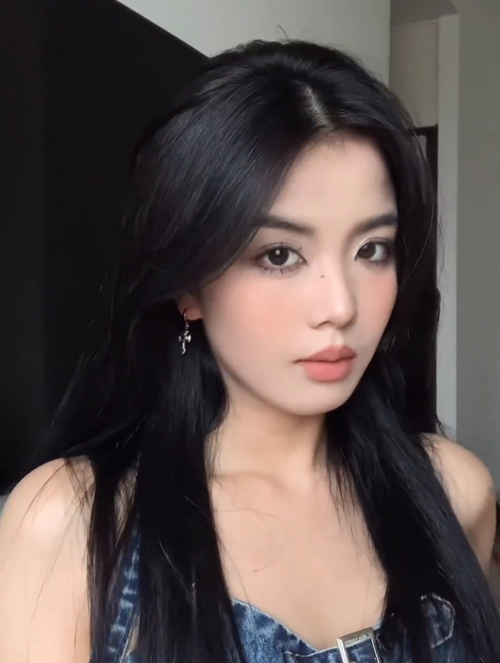 今天画个中式辣妹妆妆 妆教