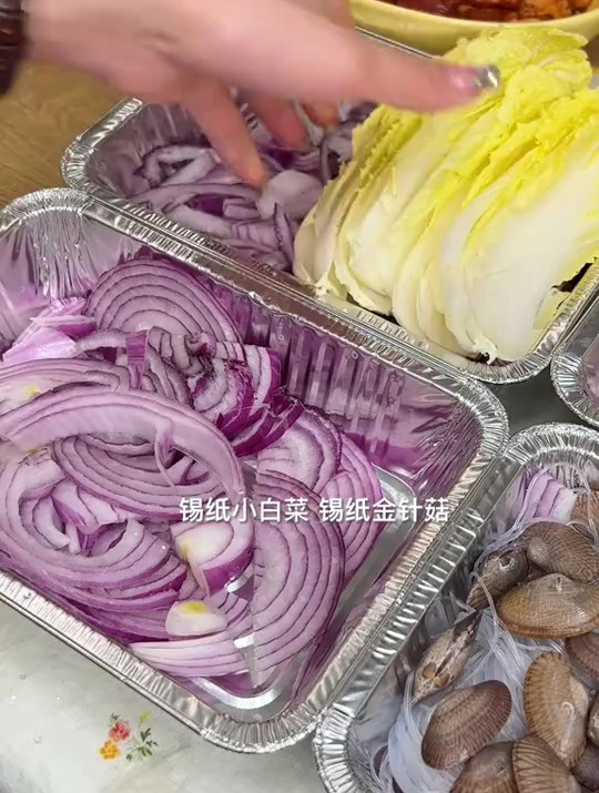 “闺蜜就是一起吃饭一起胖”