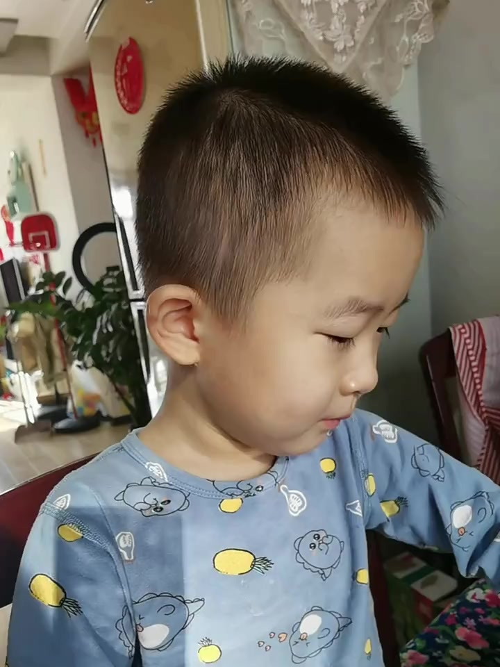 东北习俗供家谱也是对祖先的一种纪念