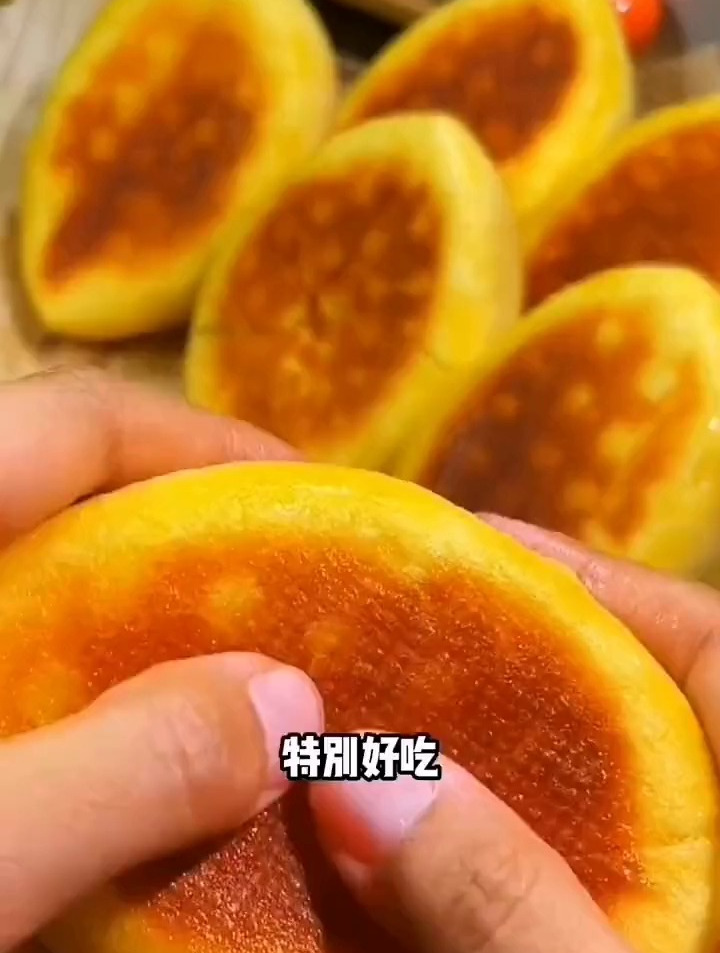 玉米面大饼子,好吃做法又简单!