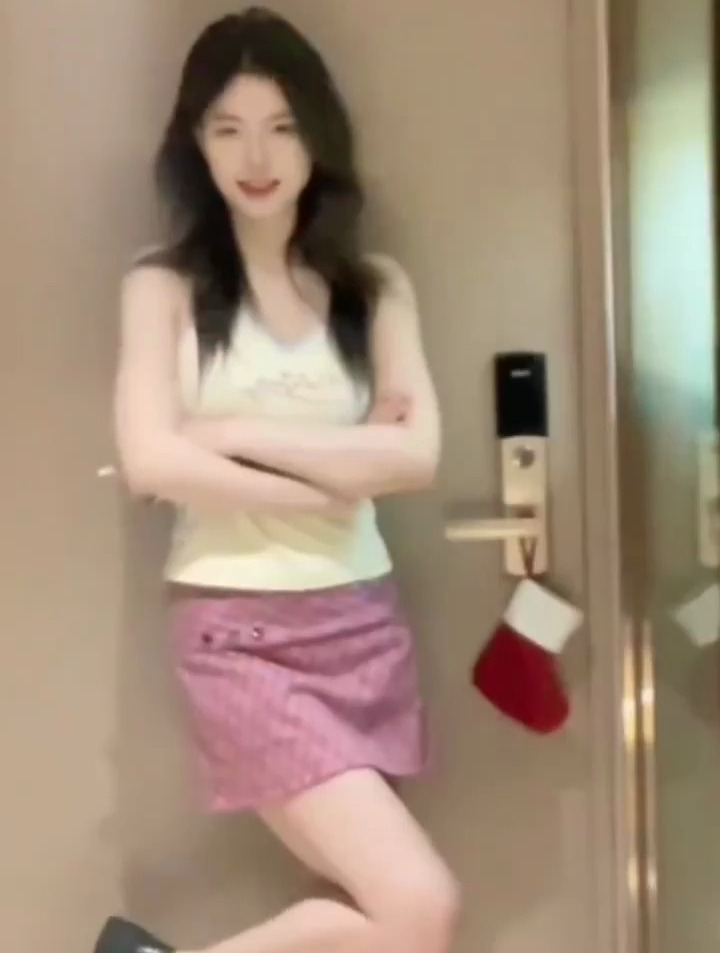 颜值 跳舞戴帽子的鱼