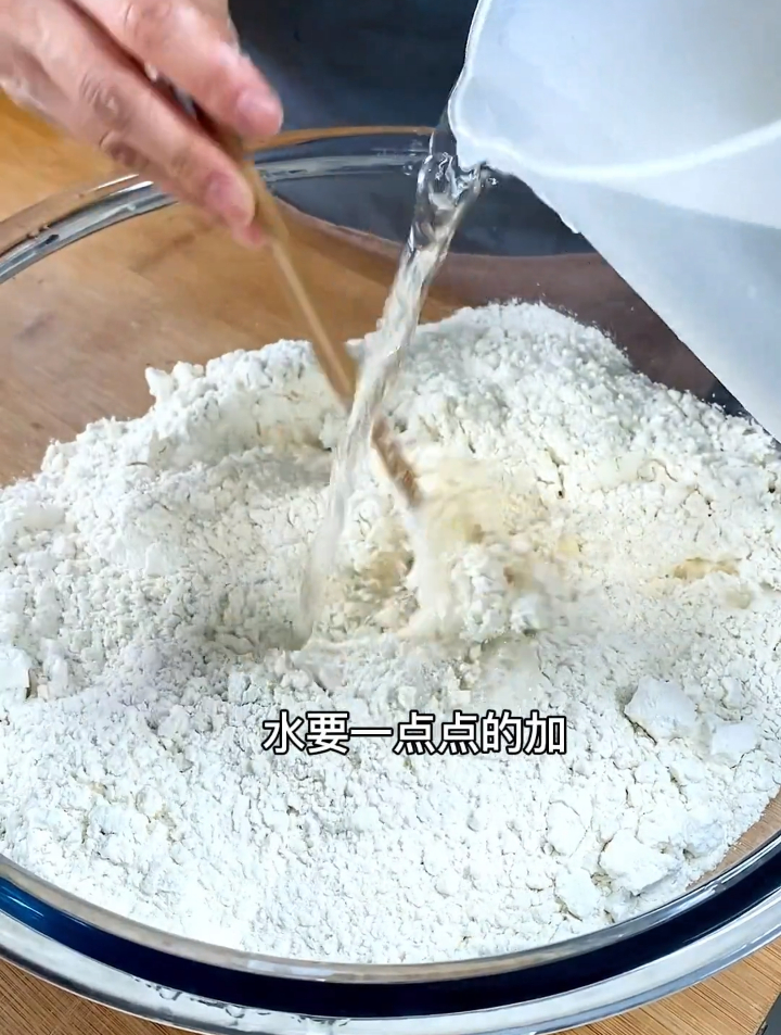 今天做个手工馒头