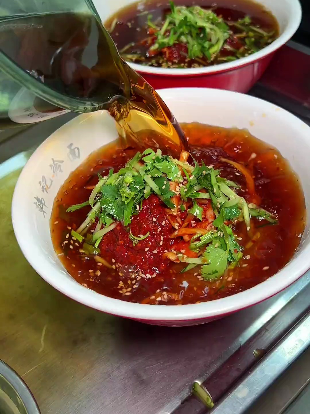 鸡西冷面 大热天来一碗嘎嘎冰爽的鸡西冷面真过瘾啊