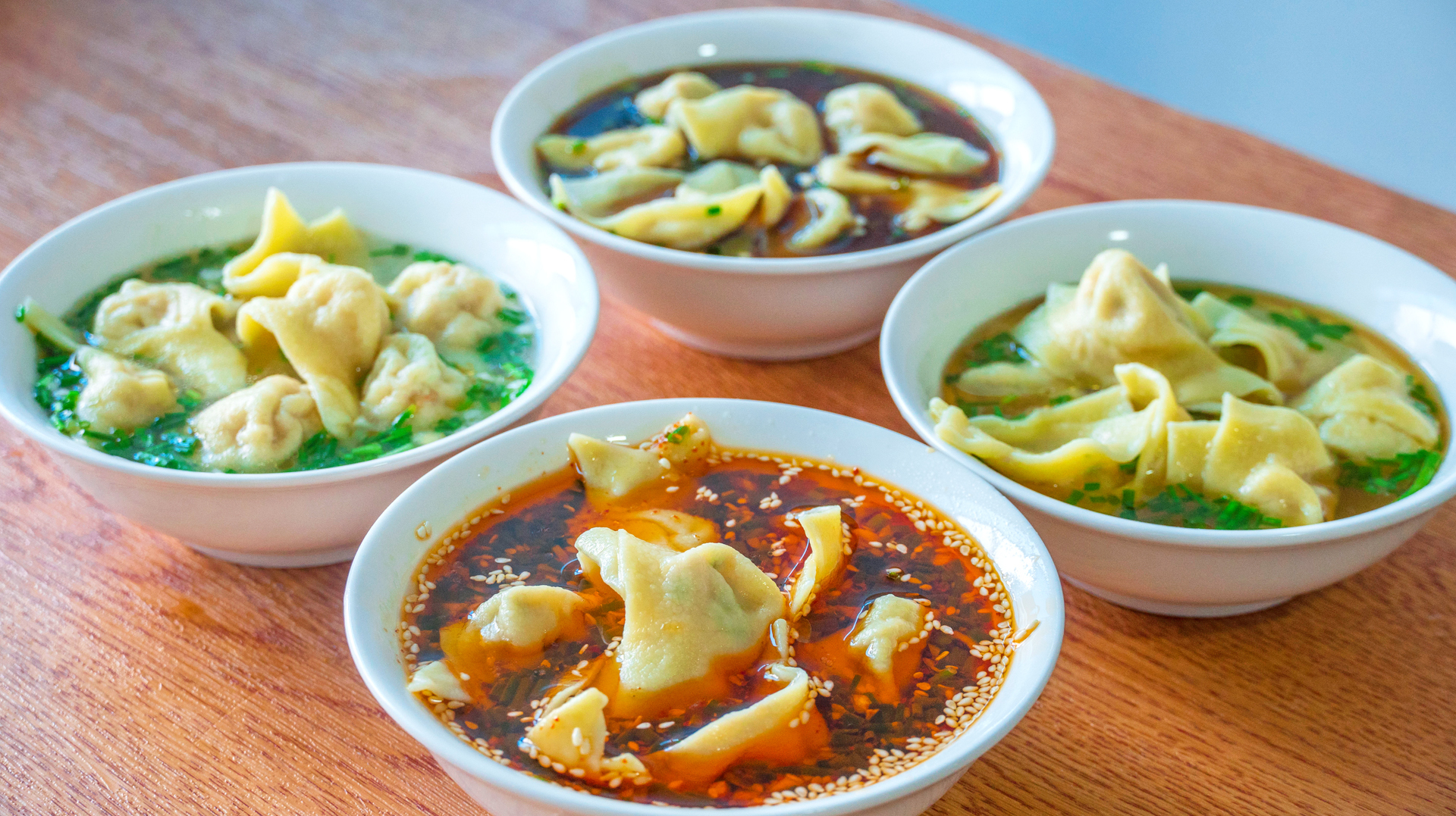 馄饨做法来了,好吃的关键在于这几步,慢动作示范,好看还煮不破