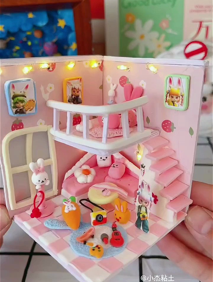 超轻黏土手工制作,百变小兔子的双层小屋