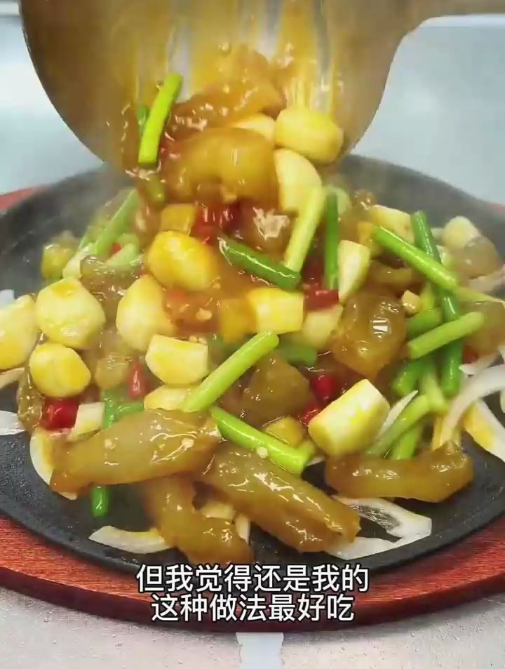 新鲜的猪蹄筋,舌尖上的美味,具有舒筋活血,美容养颜