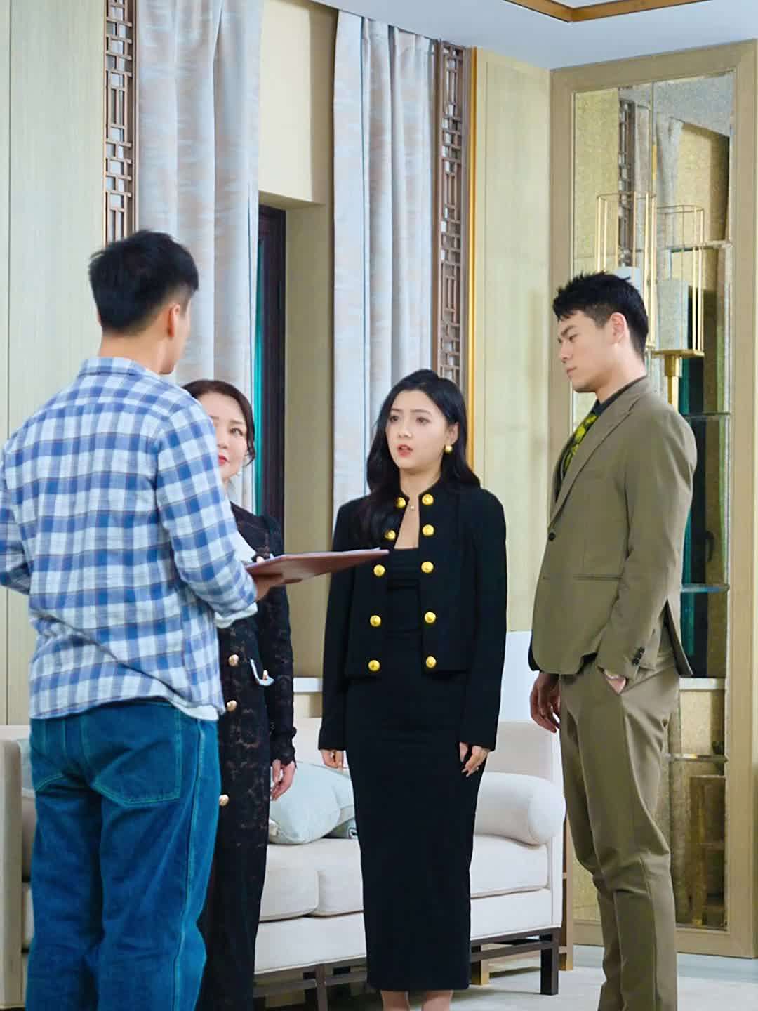 前妻笑他卖鱼穷酸!却不知他一句话便能令她家族破产 05