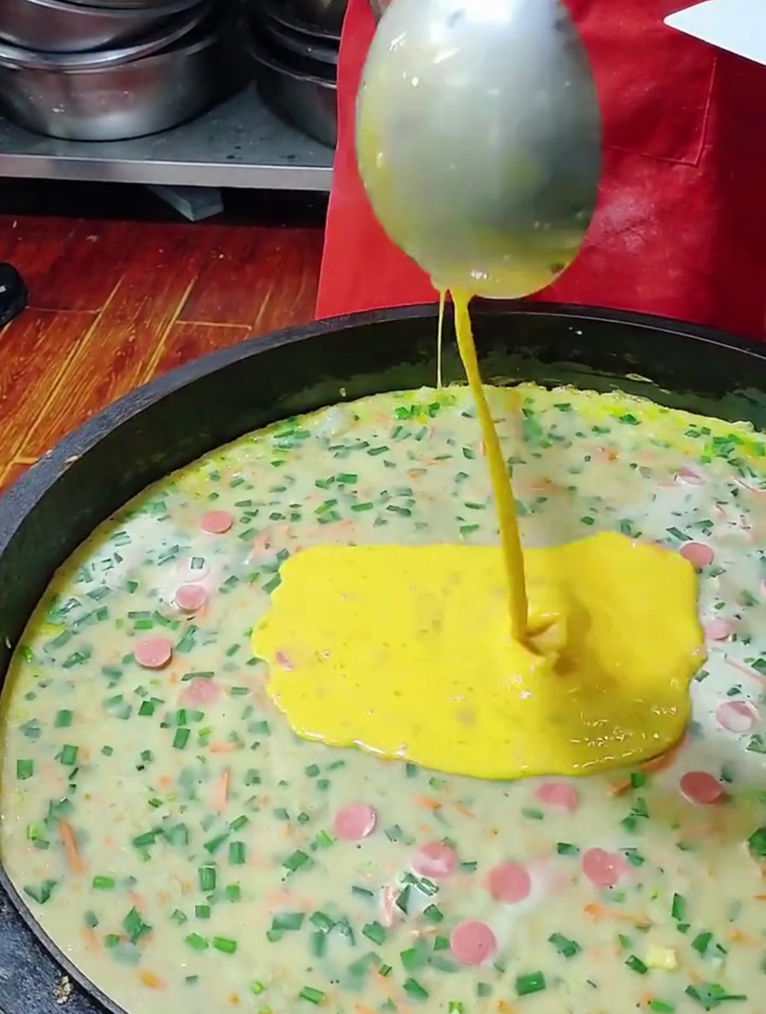 这么美味的鸡蛋饼,不来碗撒汤怎么能行呢!