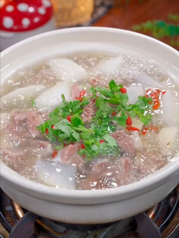 营养鲜美的萝卜炖牛肉