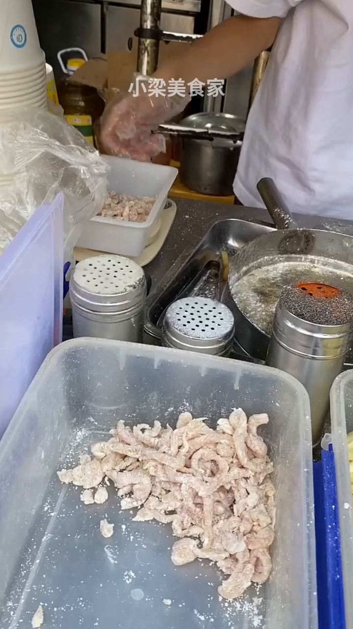 油炸三合一,鸡柳薯条年糕组合在一起也太香了!