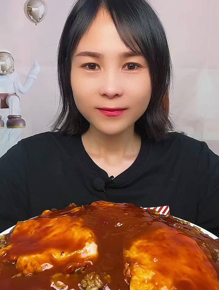 大口吃超过瘾,粉条烫饭,加了两个糖醋鸡蛋