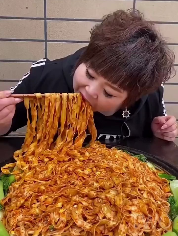 一箱一大堆,全家吃一年,正宗河南铁棍山药刀削面