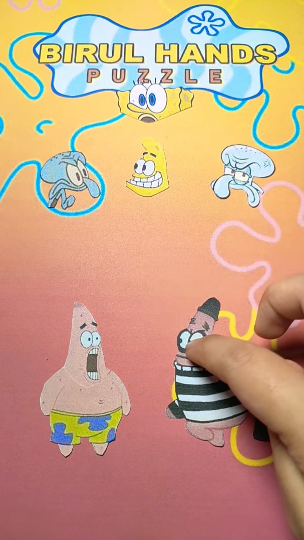 拼图:穿着黑白格子的派大星