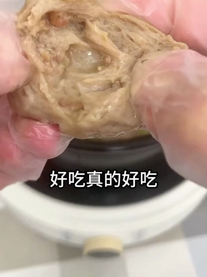 看看正宗的潮汕手挤牛肉丸吧!别被外面的风味火锅丸骗了