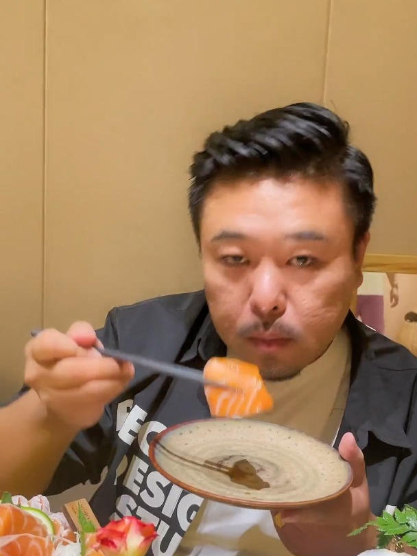 三文鱼吃到爽是一种什么体验 不同部位不同感受