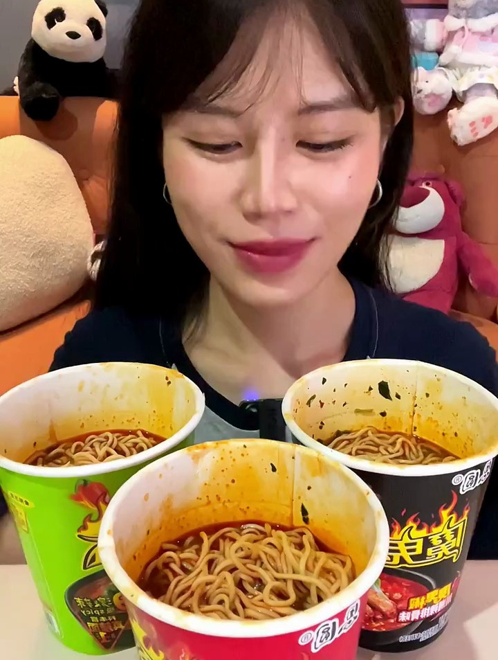 挑战吃辣面的一定要试试这款思圆的魔鬼辣面!