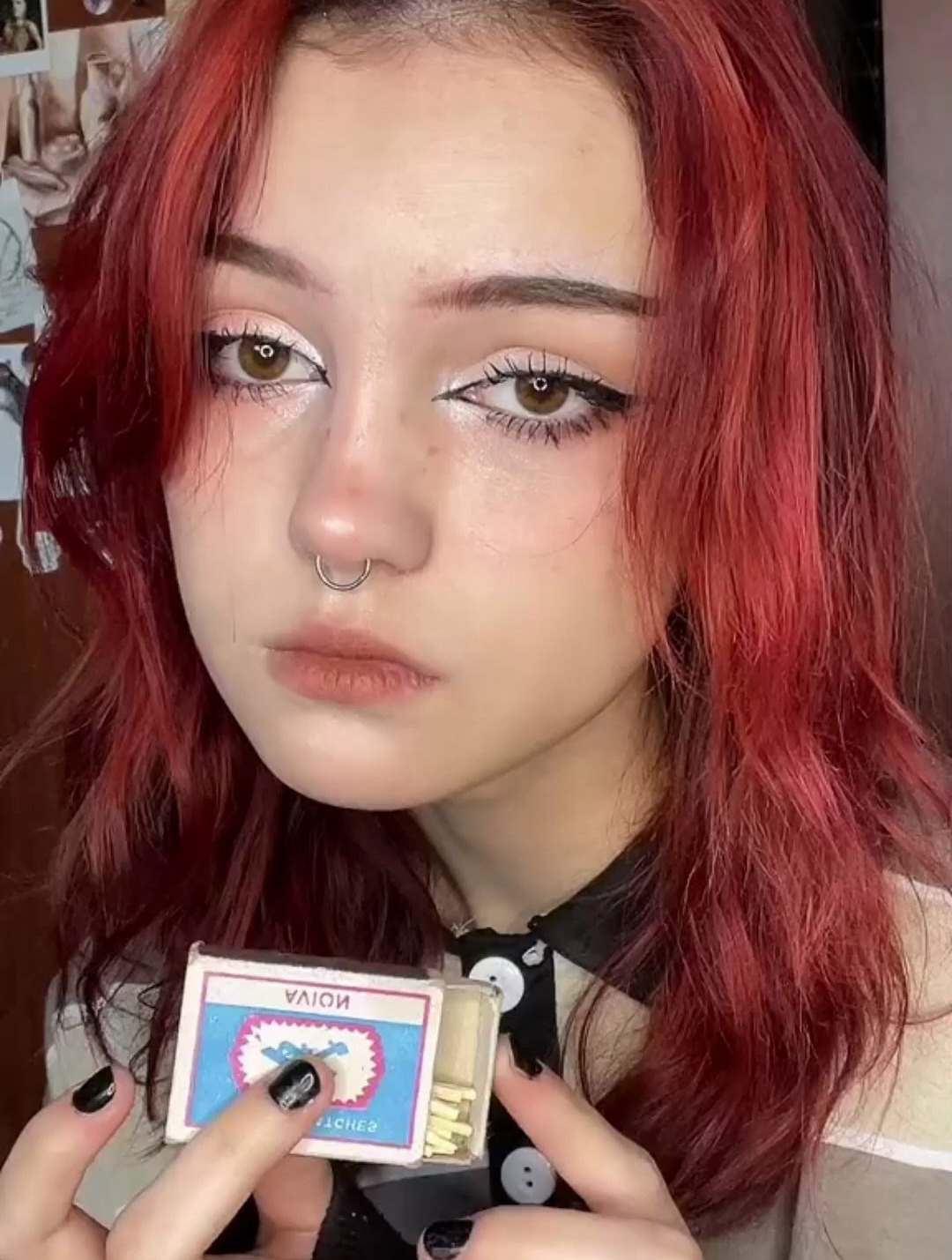 解压手作:用火柴盒做holley Kitty的行李箱