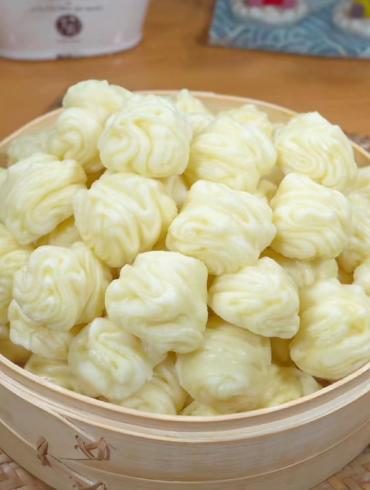 珍珠花卷的做法视频,暄软好吃,上桌不一会就扫光