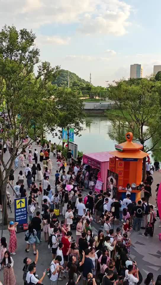深圳龙岗大运中心.青花瓷