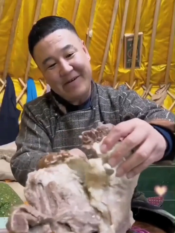 我不允许你还不知道这把:高品质的 内蒙古手把小刀,非常实用!