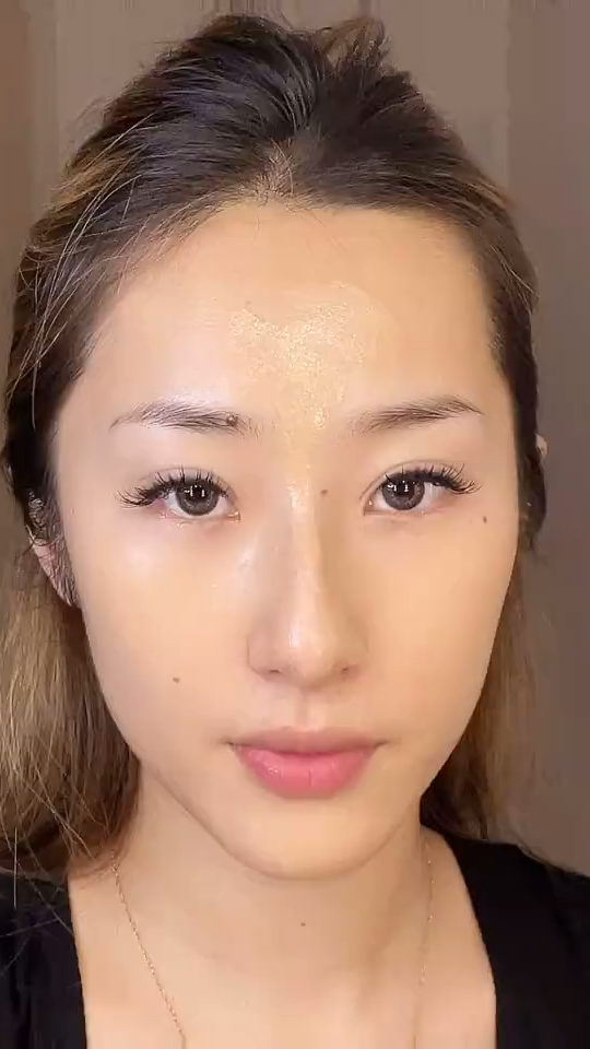 蓝色妆容分享-谁还不是个冰雪美人鱼 冰雪女王妆