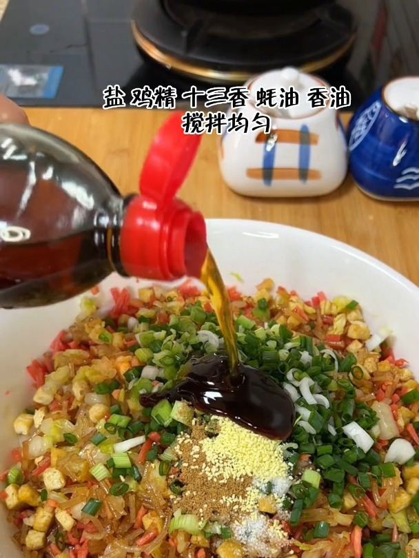 素馅包子,配上辣子豆腐烩菜简直太美了