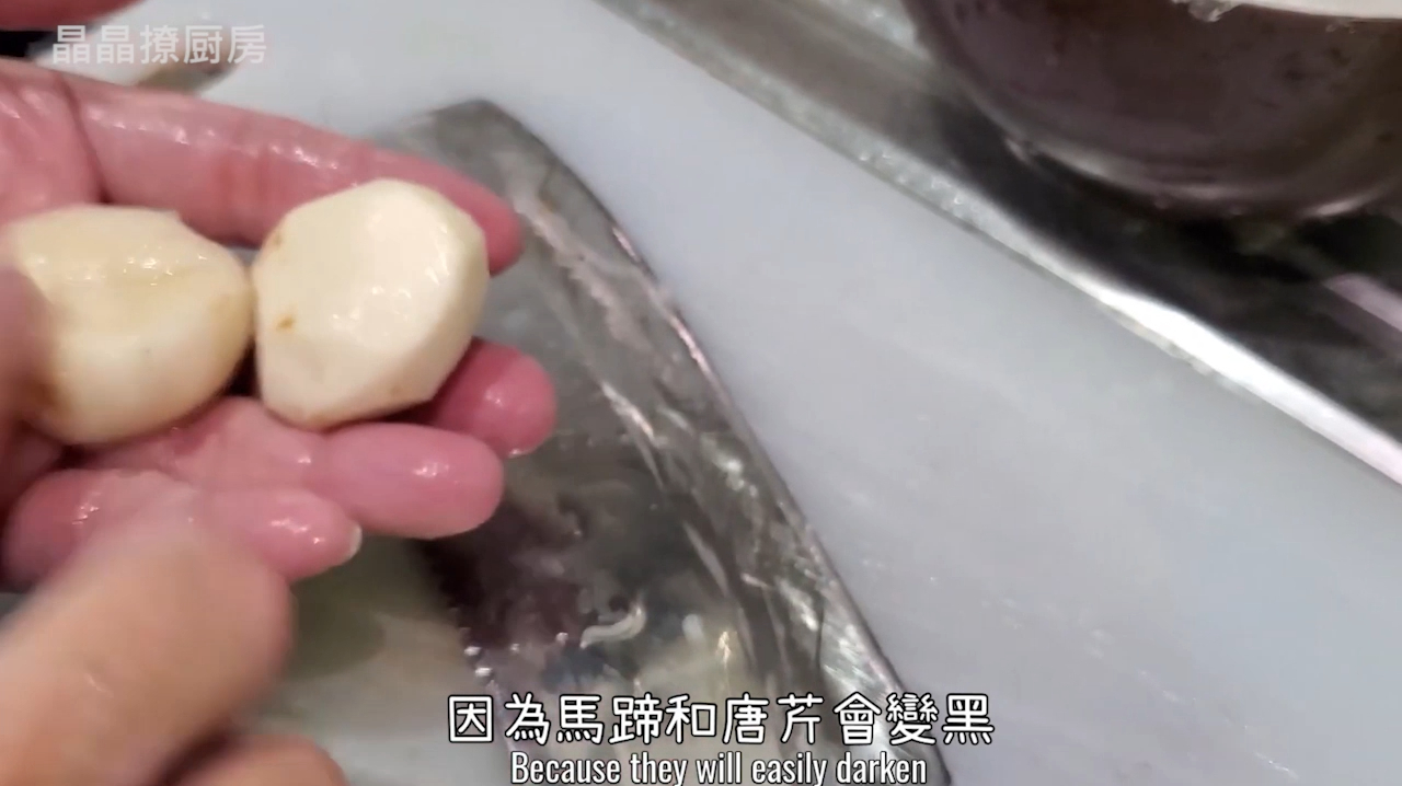 喜欢吃墨鱼丸的朋友们不要再买啦,教你在家做,比买的还好吃