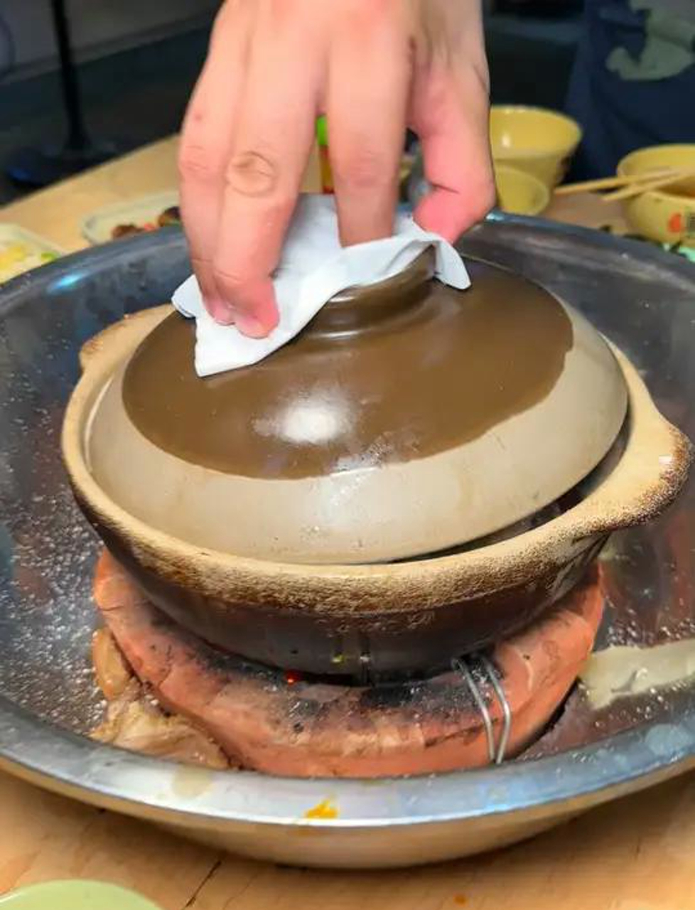 一家坐落在揭阳普宁的炭炉羊肉煲,味道真的绝了~