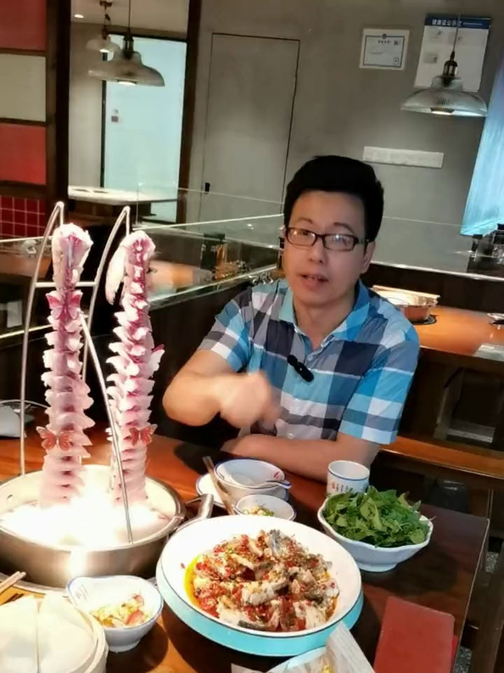 昌岗的朋友这个跳水无骨鱼你不会还没吃过吧