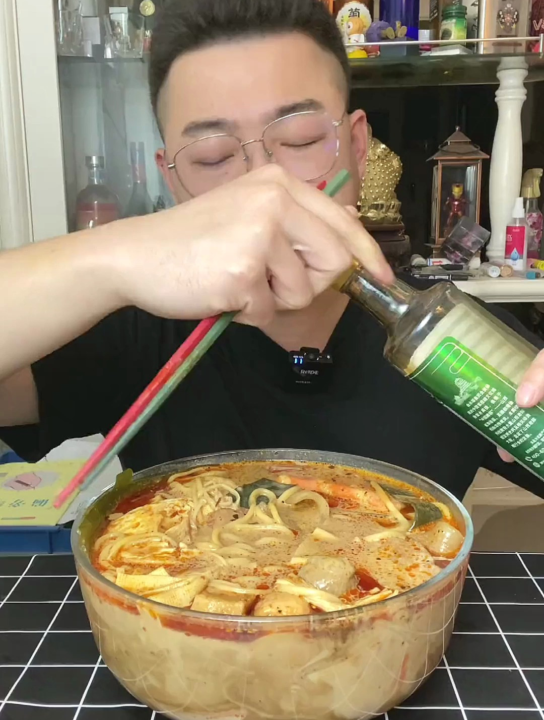 这一大碗麻辣烫!吃的太饱啦哈哈哈 麻辣烫 亚洲醋王