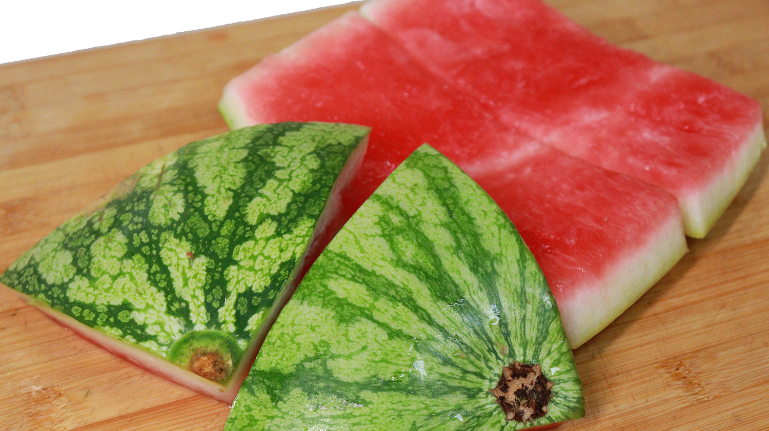 腌西瓜皮你吃过吗？比腌萝卜更爽脆开胃，做法简单，一顿就吃光