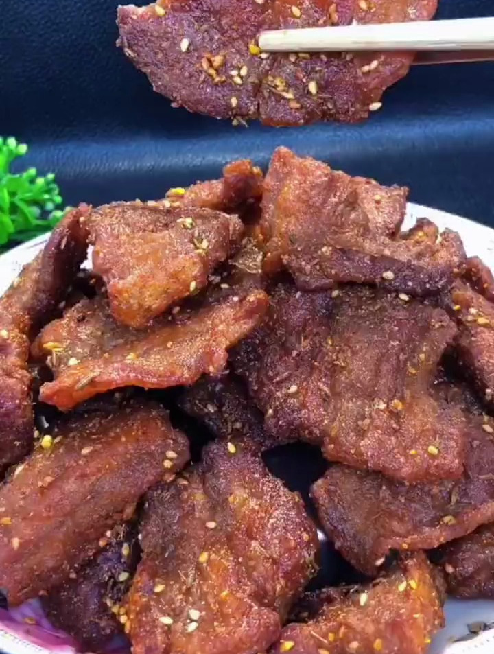 脆皮五花肉的详细做法,焦香酥脆太香太好吃