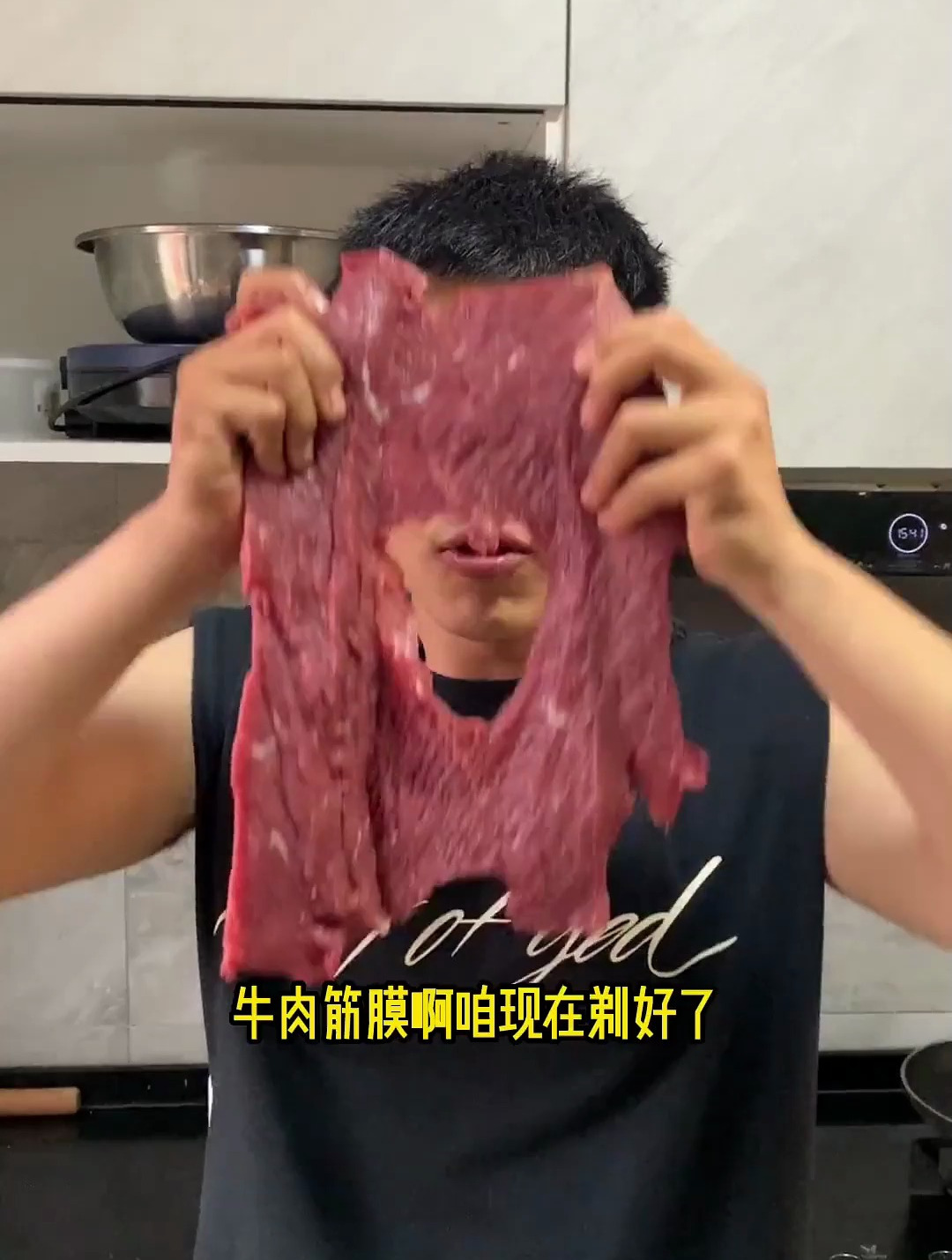俩小伙,六个小时,纯手工!千锤百炼出来的牛肉丸到底有多Q弹