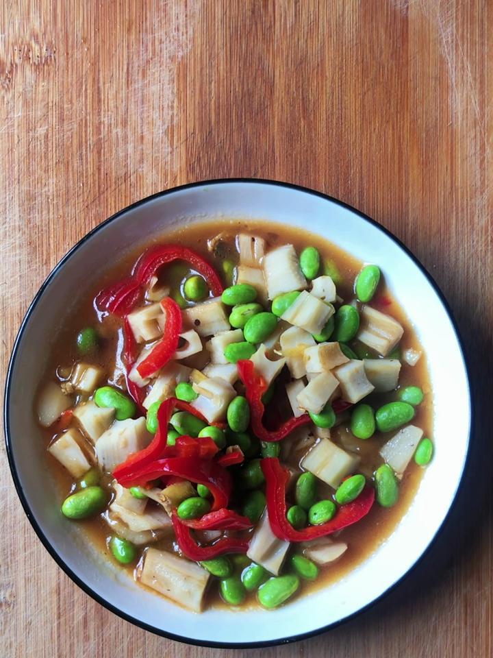 毛豆粒怎么炒家常菜,分享一道毛豆粒炒藕丁