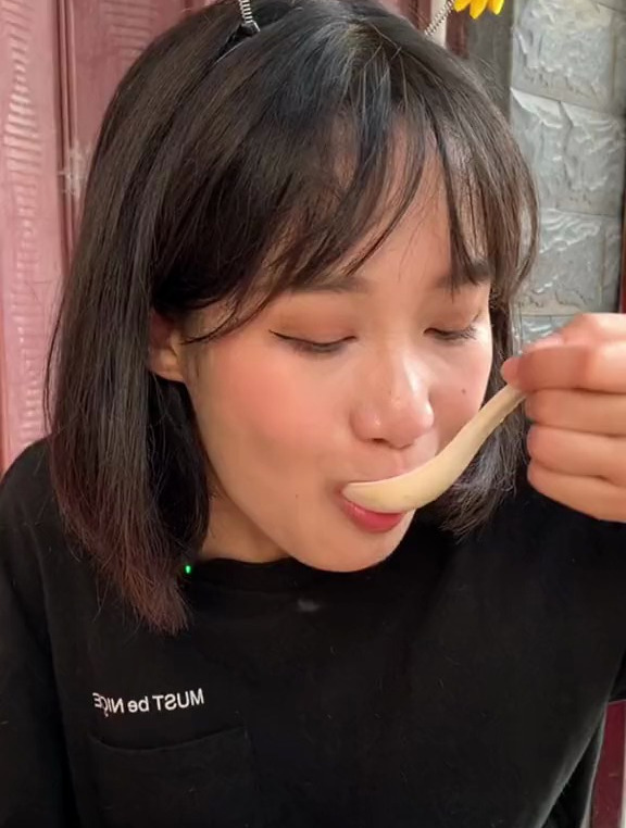 来西安吃早餐除了肉丸胡辣汤,油茶麻花也是一大特色,健康又养胃