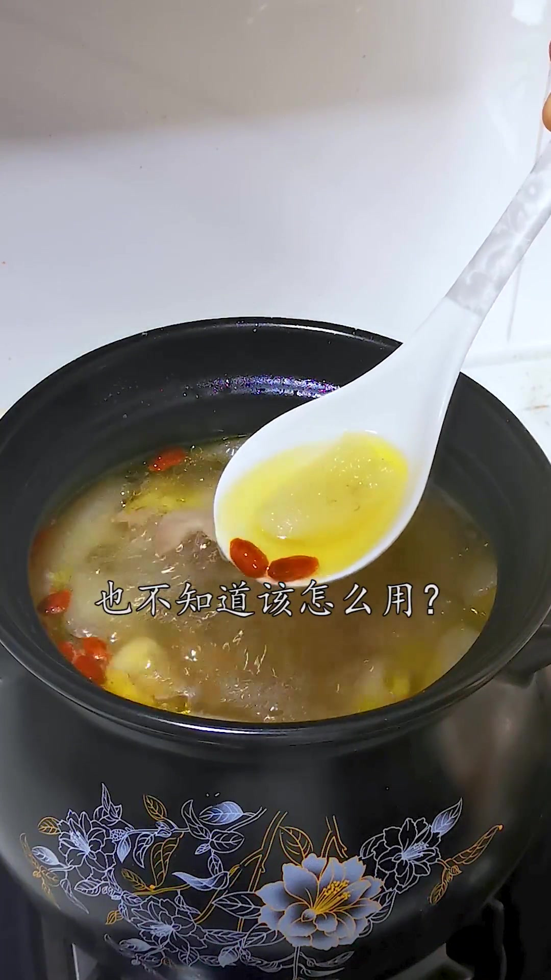 买回来的竹荪和老母鸡不会用来做鸡汤简直太可惜了