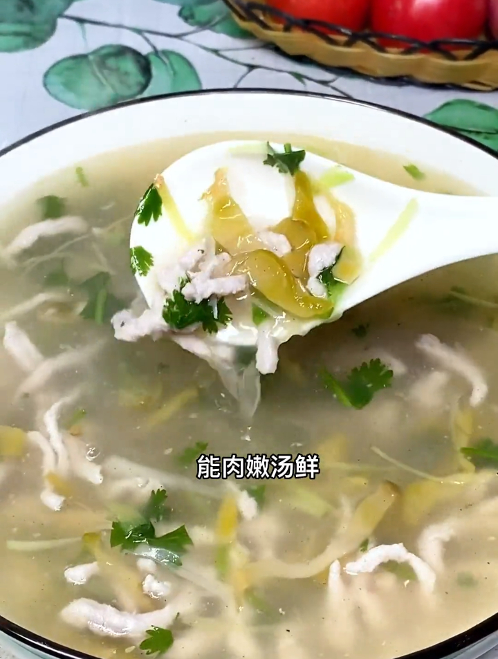在家肉丝榨菜汤怎么做,肉嫩汤鲜,简单好做又好喝