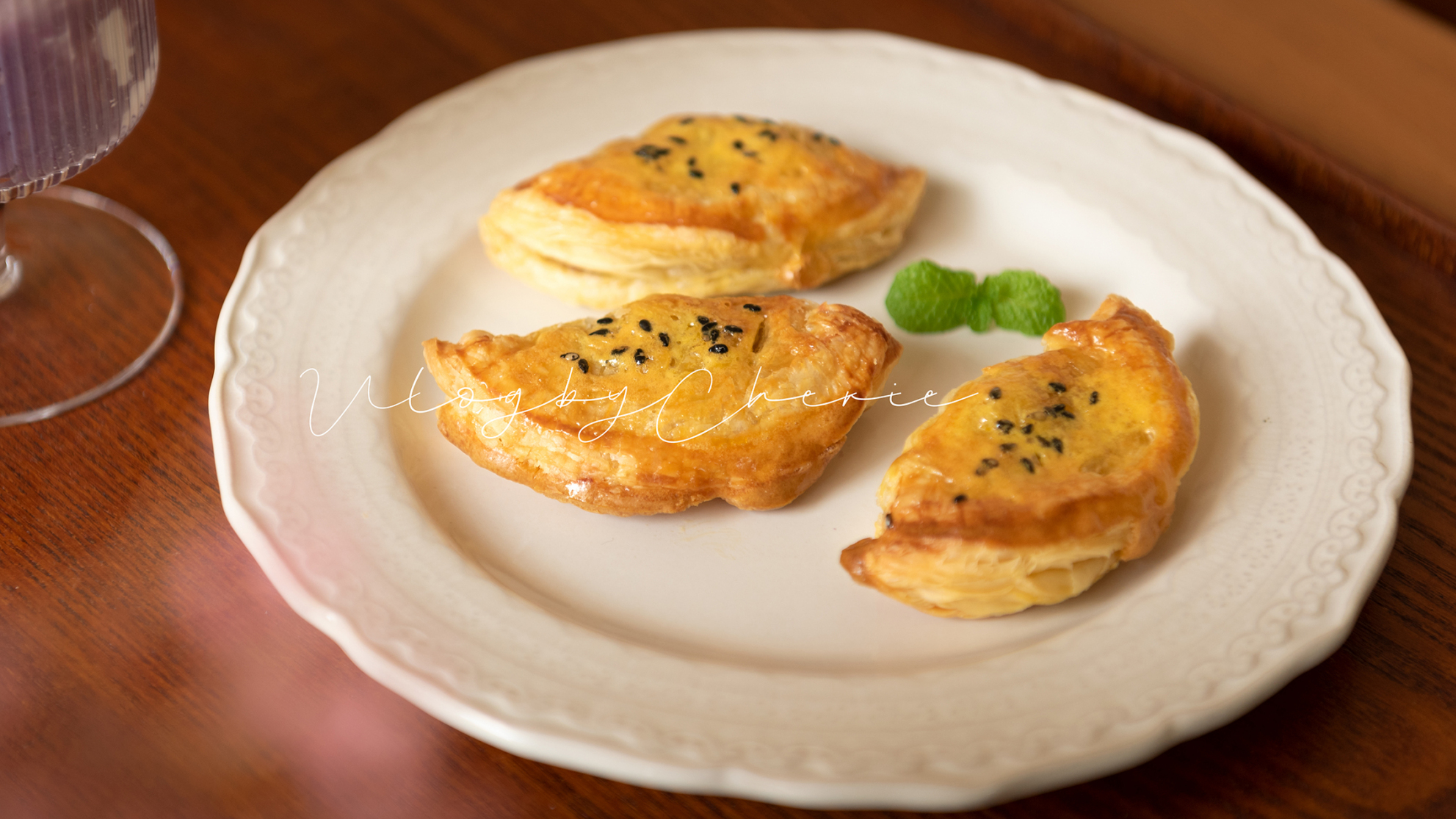 懒人版香芋派做法,无需揉面,香甜酥脆! 零失败的芋泥派&芋泥鲜奶做法,简单快速完成一顿美好