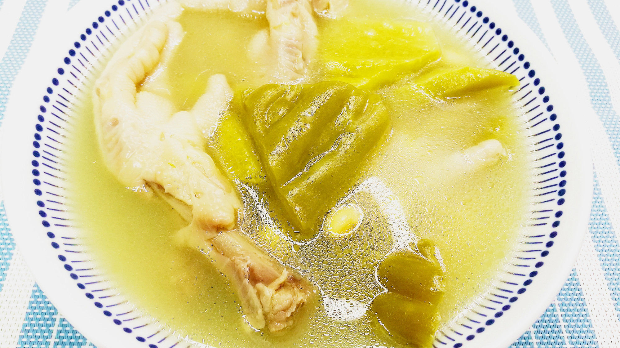三伏天要多喝苦瓜汤,清热消暑,加这个还能补充满满的胶原蛋白