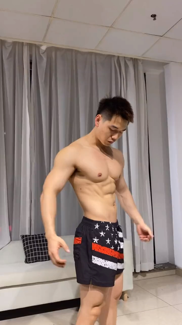 鸡胸肉居然还可以做出薯片,不仅补充蛋白质还好吃的零食