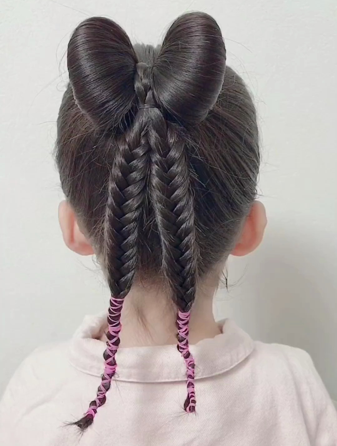 儿童蝴蝶结鱼骨马尾辫教程分享,好看又实用,快给女儿收藏起来吧