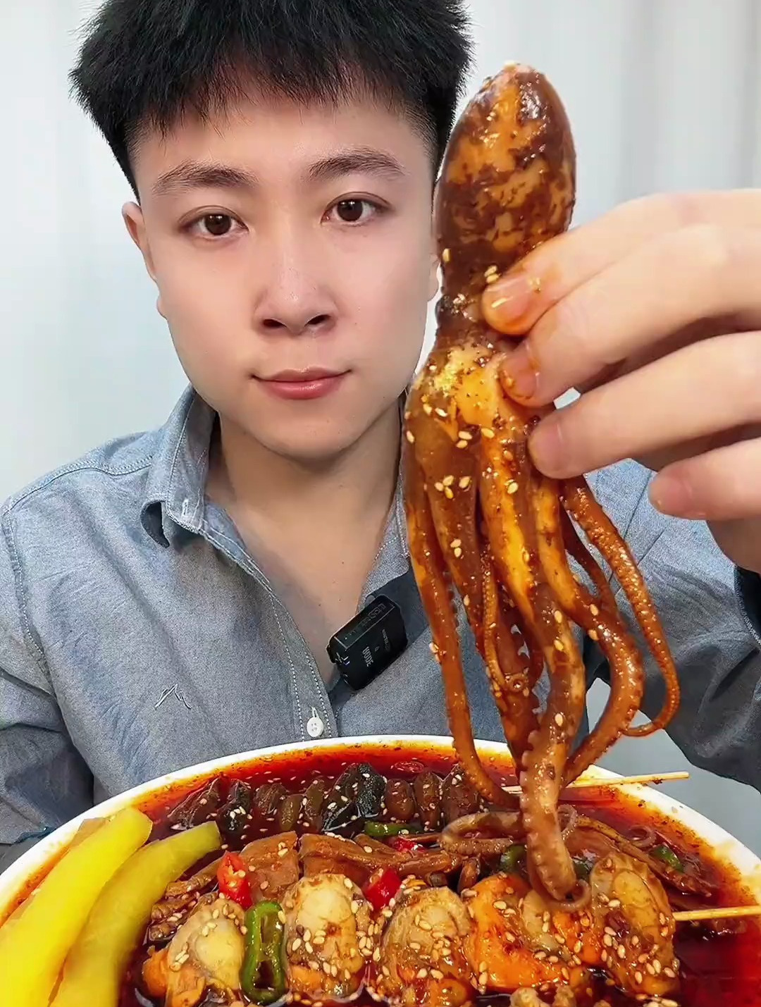 今天吃麻辣海鲜串串和八爪鱼