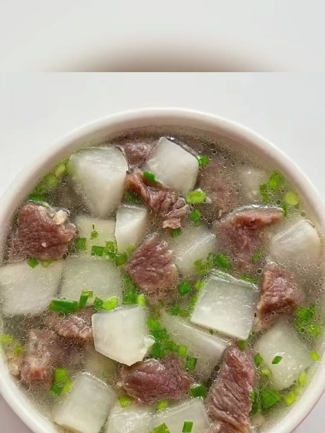 刚出锅的烫与香,趁热咬下的酥与软,幸福感漫满肠