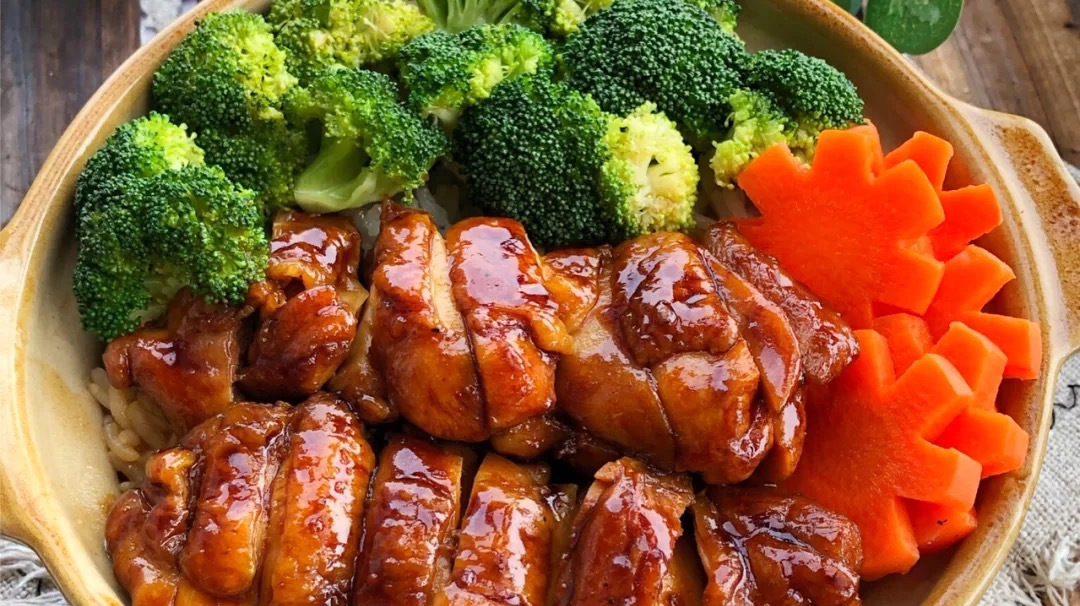超级鲜嫩,照烧鸡腿饭,太美味了